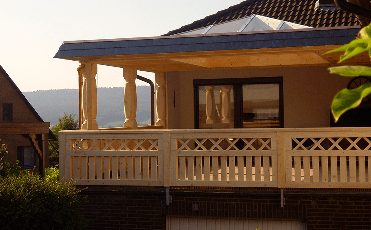 Holzbau-Garten-Carports